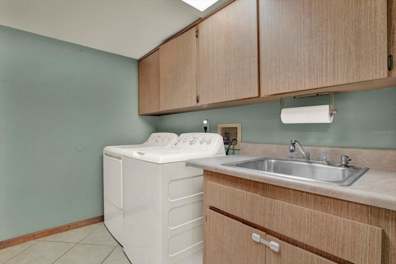 7488 River Country Drive , Weeki Wachee, FL 34607 Photo