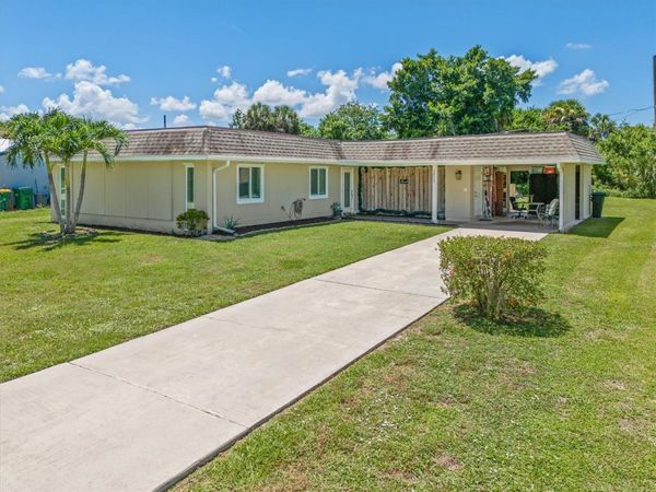 18579 ROBINSON AVENUE , PORT CHARLOTTE, FL 33948
