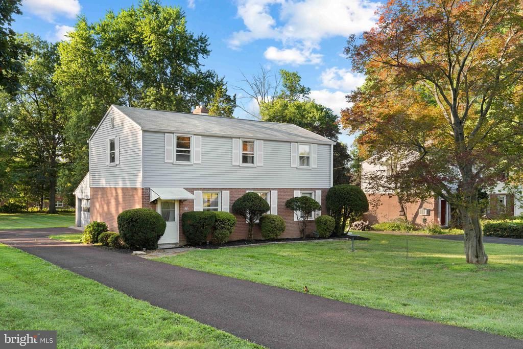 301 GREENWOOD ROAD, LANSDALE, PA 19446