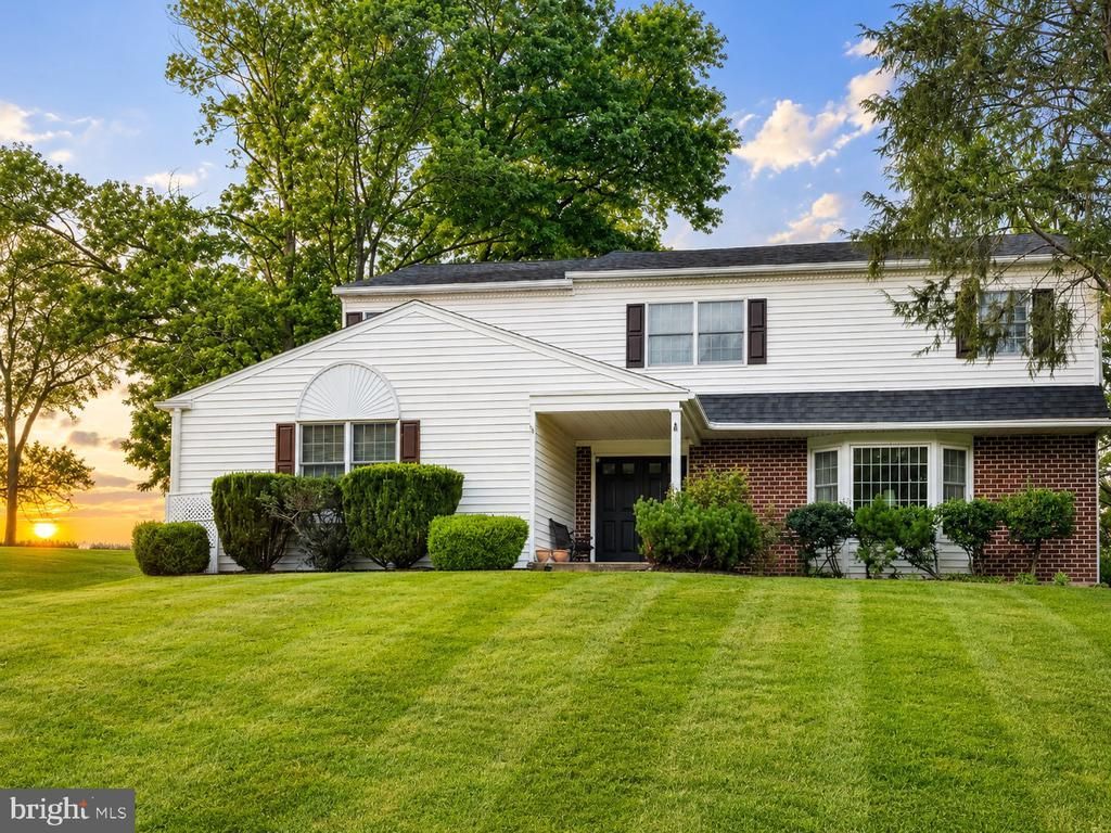 1364 MARK DRIVE, WEST CHESTER, PA 19380