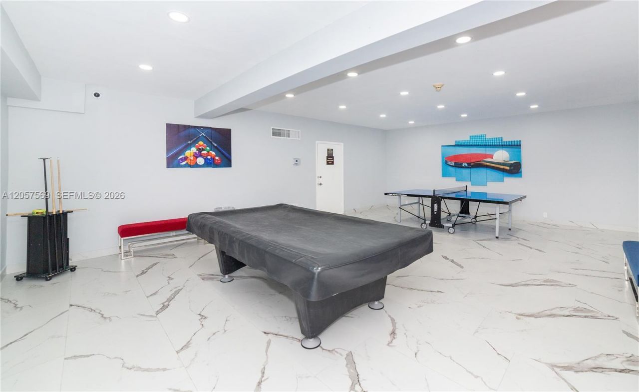 1904 S Ocean Dr, Unit 1803, Hallandale Beach, FL 33009 Photo