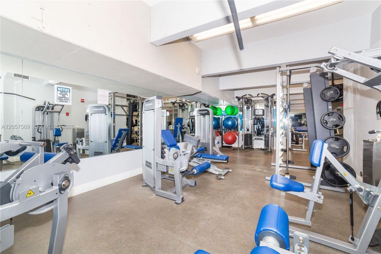 1904 S Ocean Dr, Unit 1803, Hallandale Beach, FL 33009 Photo