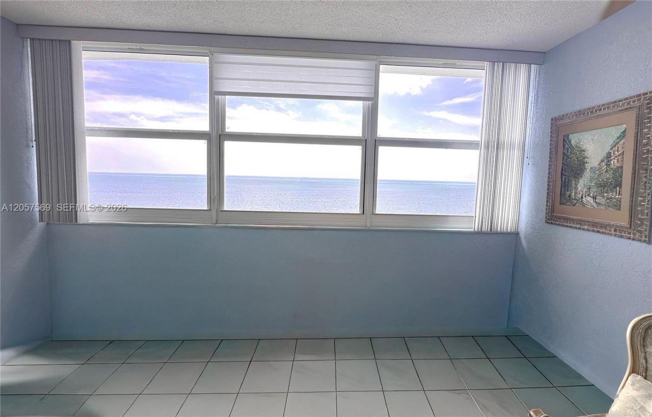 1904 S Ocean Dr, Unit 1803, Hallandale Beach, FL 33009 Photo