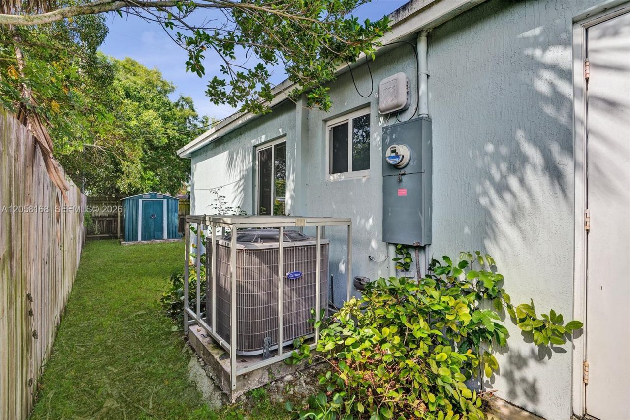2820 NW 4th St, Pompano Beach, FL 33069 Photo
