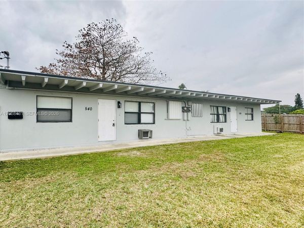 536 SW 6th Ter , Homestead, FL 33030