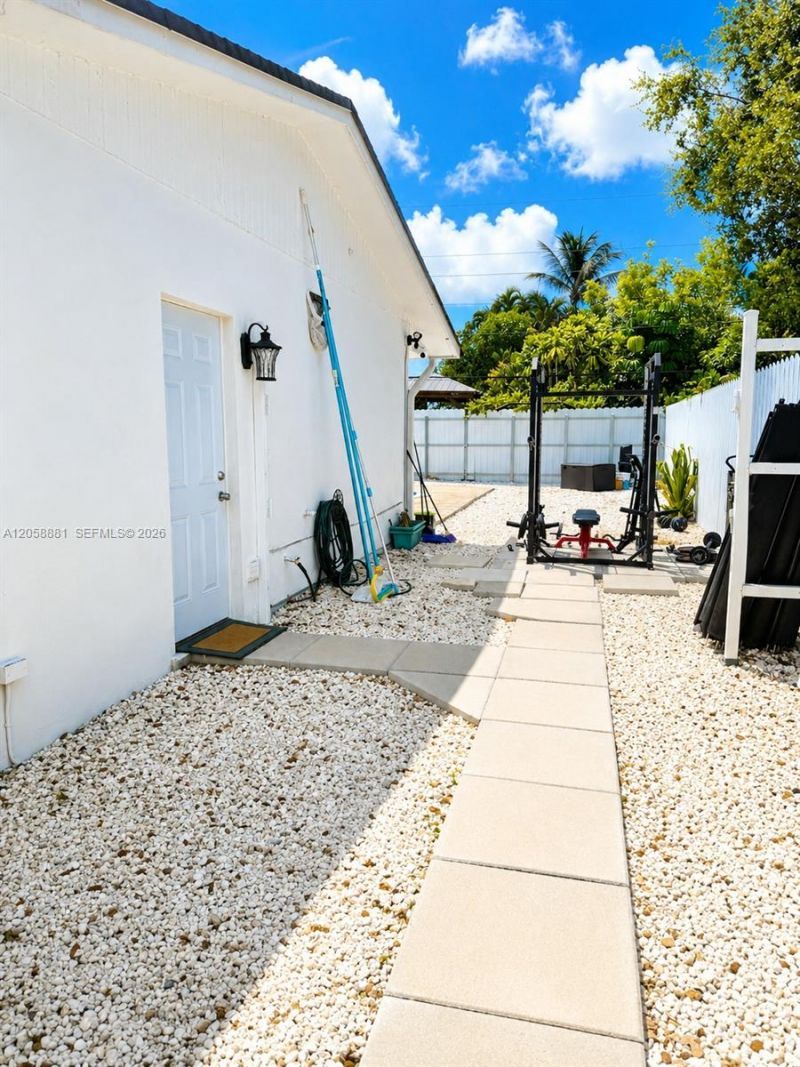 10364 Fairway Heights Blvd, Miami, FL 33157 Photo