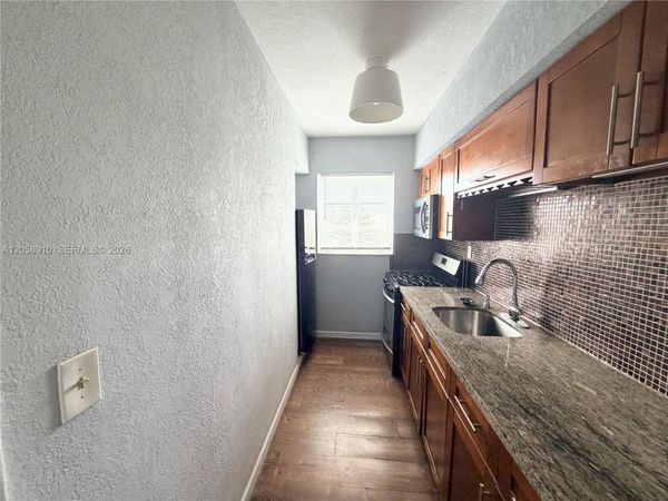 Unit 25, Miami Beach, FL 33141
