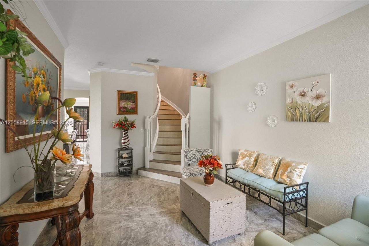 10341 NW 32nd Ter, Doral, FL 33172 Photo