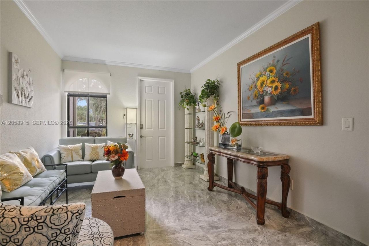 10341 NW 32nd Ter, Doral, FL 33172 Photo