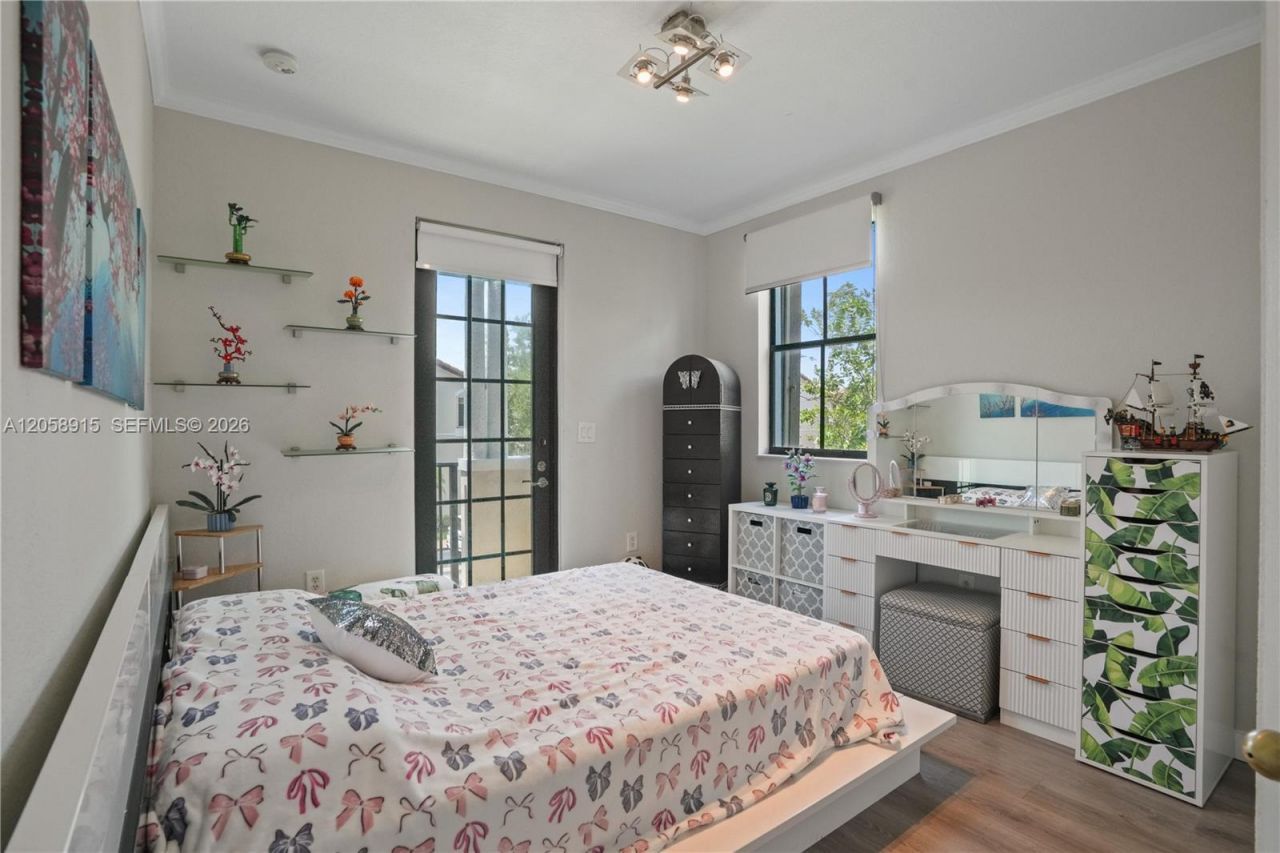 10341 NW 32nd Ter, Doral, FL 33172 Photo