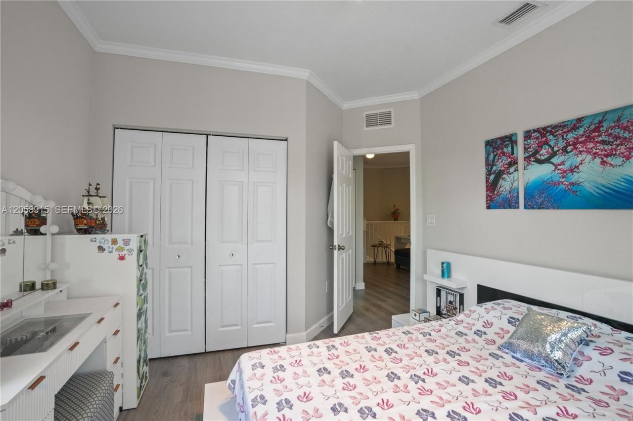 10341 NW 32nd Ter, Doral, FL 33172 Photo