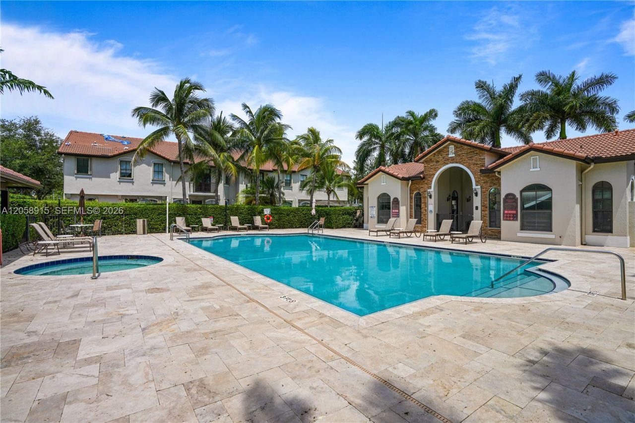 10341 NW 32nd Ter, Doral, FL 33172 Photo
