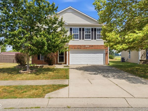 1655 Carriage Circle, Shelbyville, IN 46176