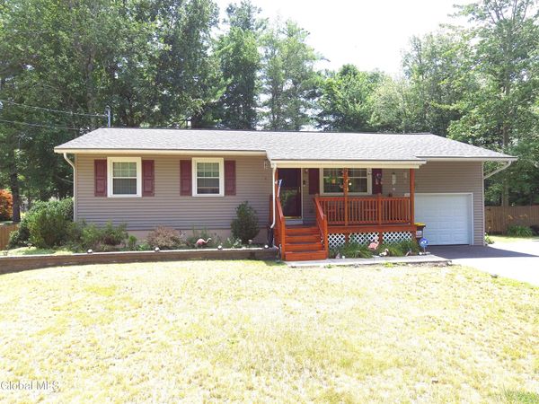 132 Hutchins Road, Ballston Spa, NY 12020