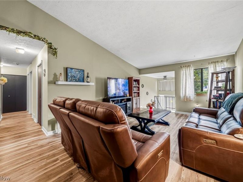 7136 N Churchill Place, Concord Township, OH 44077 Photo 2