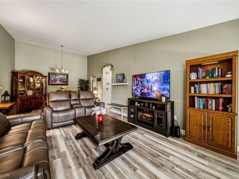 7136 N Churchill Place, Concord Township, OH 44077 Photo 3