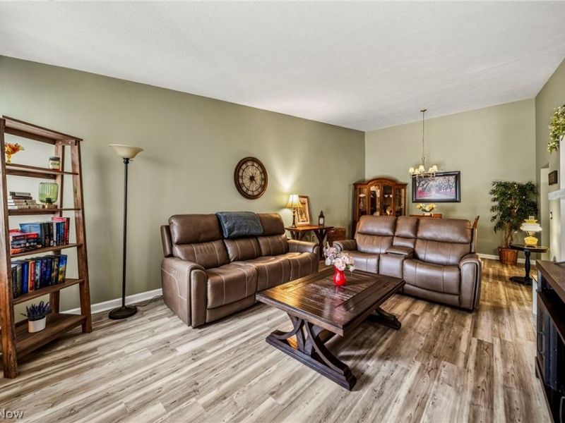 7136 N Churchill Place, Concord Township, OH 44077 Photo 4