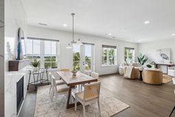 600 Waterman Street photo 4