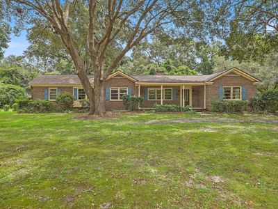 1611 Bacons Bridge Road, Summerville, SC 29485