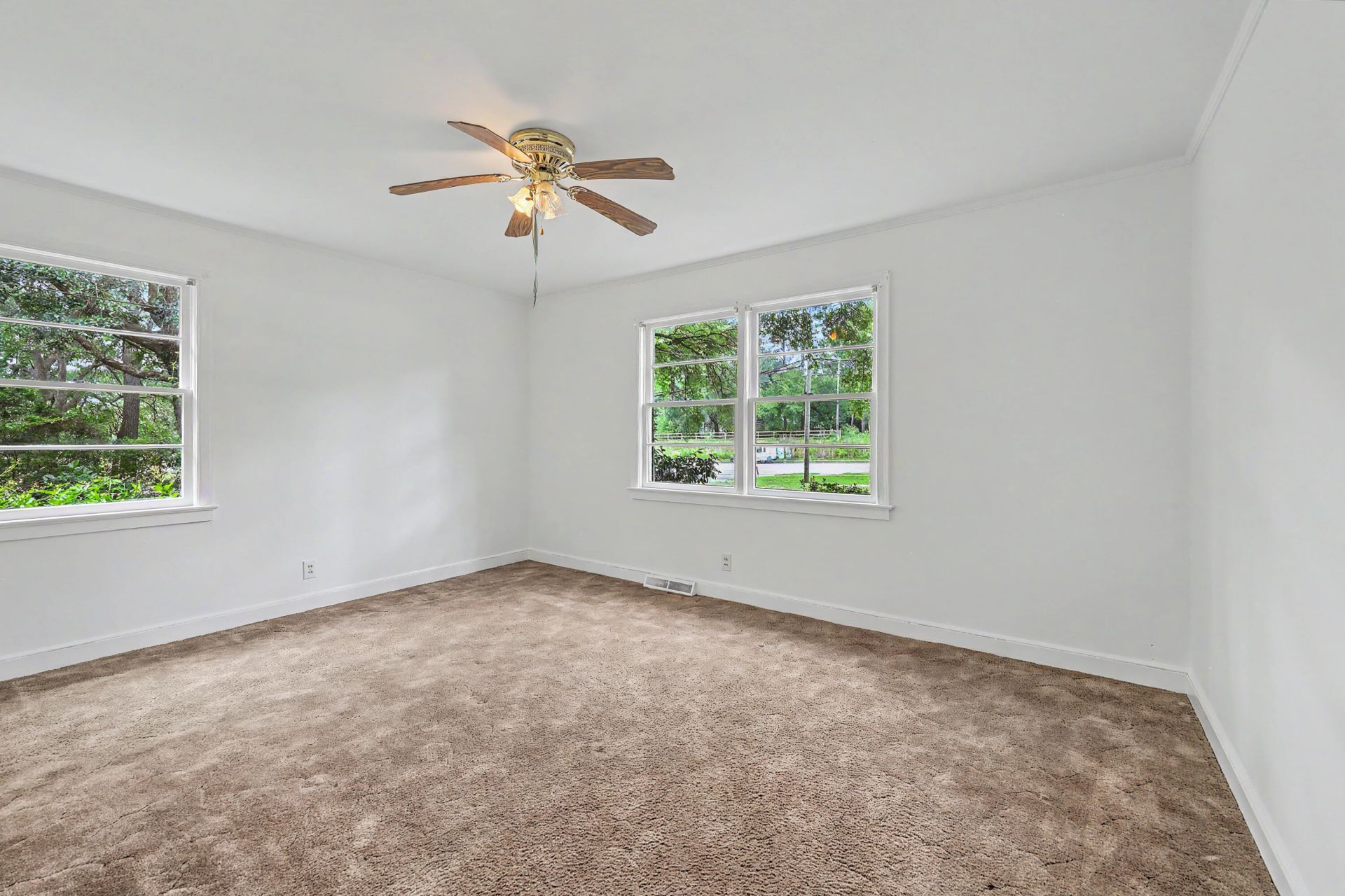 1611 Bacons Bridge Road Photo 25
