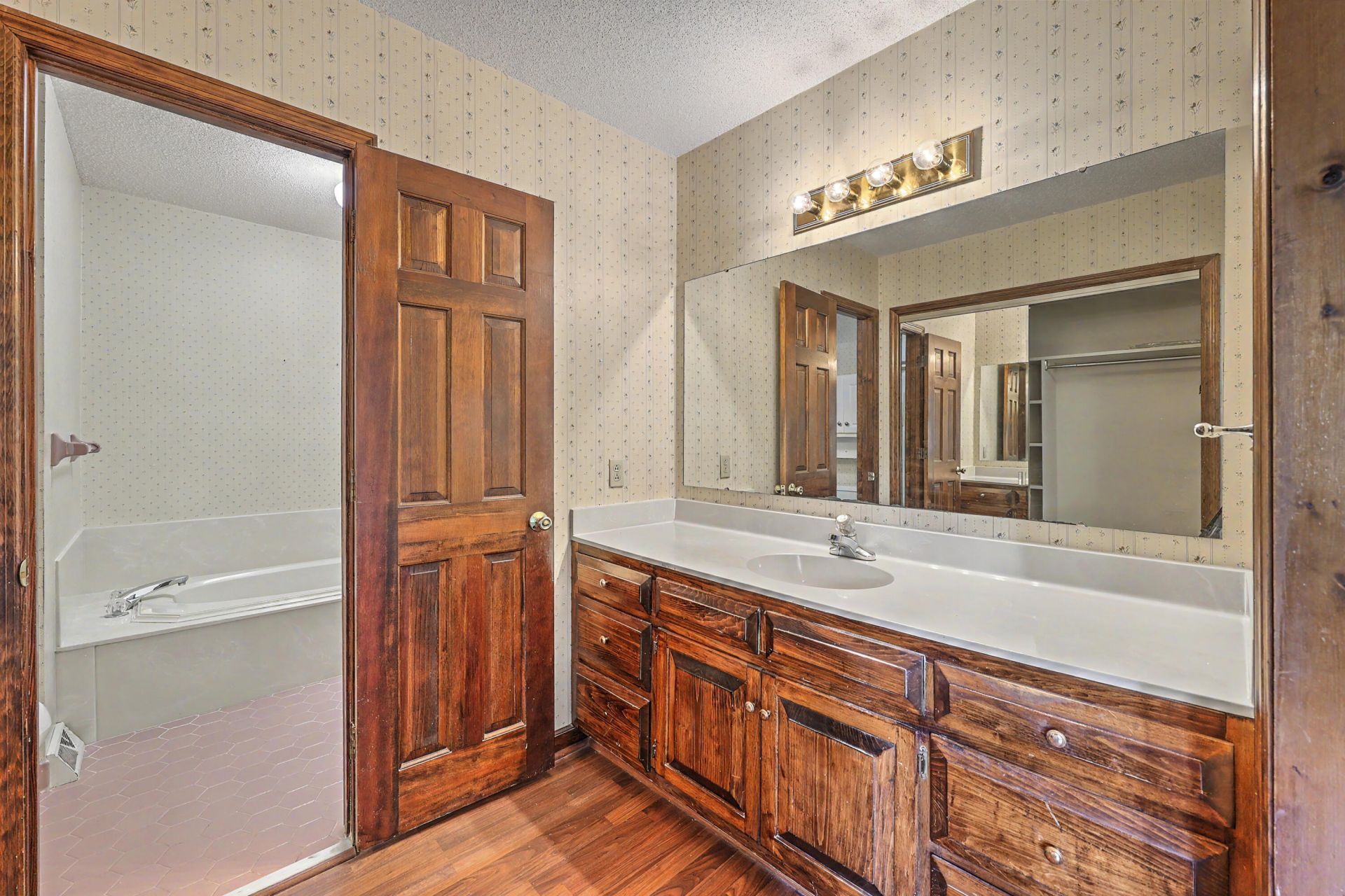 1611 Bacons Bridge Road Photo 37