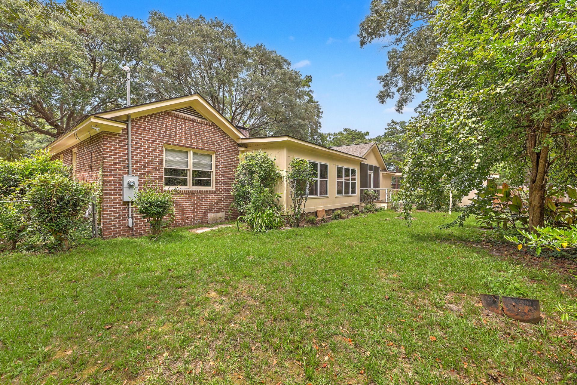 1611 Bacons Bridge Road Photo 47