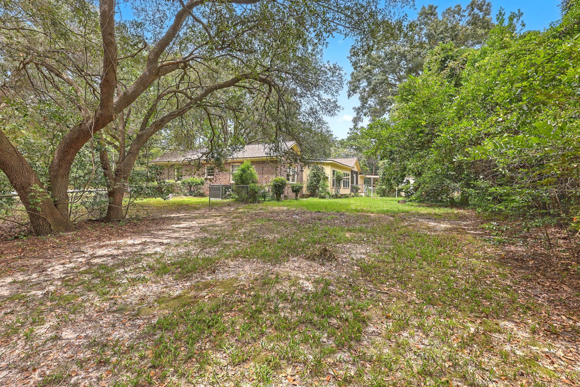 1611 Bacons Bridge Road Photo 49