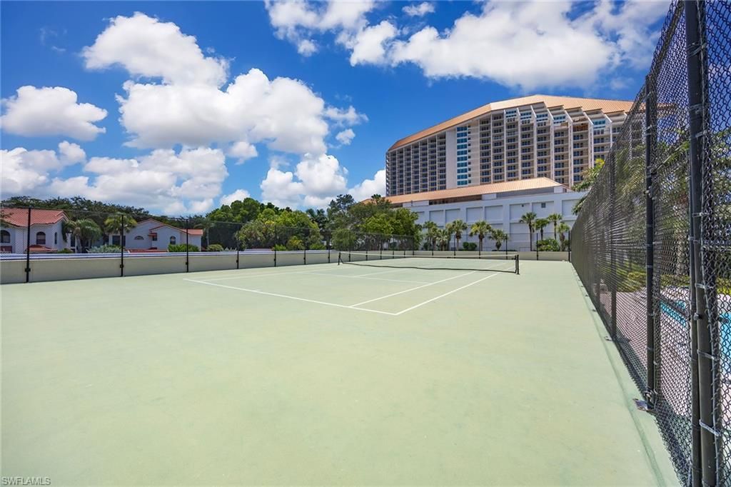5501 Heron Point Dr, Unit 602, Naples, FL 34108 Photo