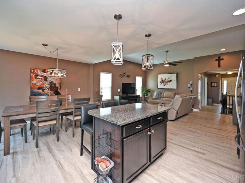 8988 Bluejay View Drive, Cleves, OH 45002 Photo 17