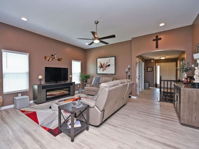 8988 Bluejay View Drive, Cleves, OH 45002 Photo 8