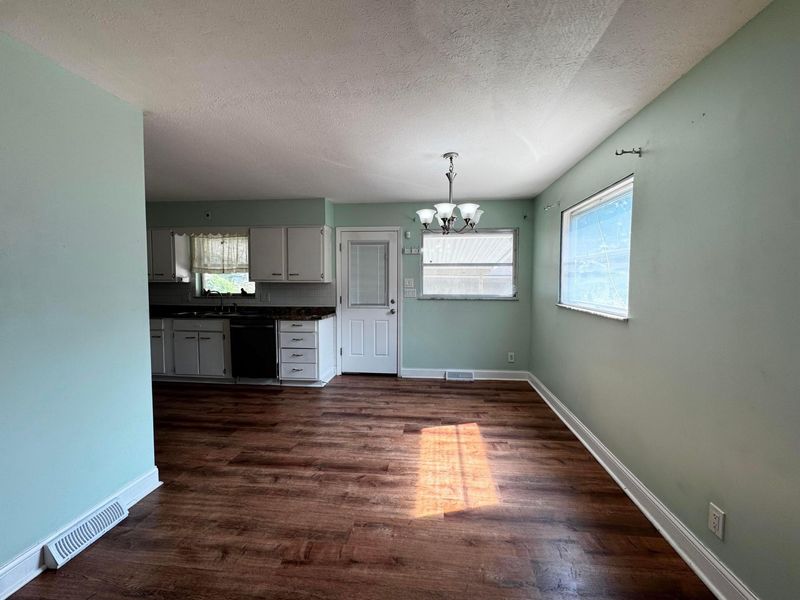 4687 Julian Drive, Columbus, OH 43227 Photo 5