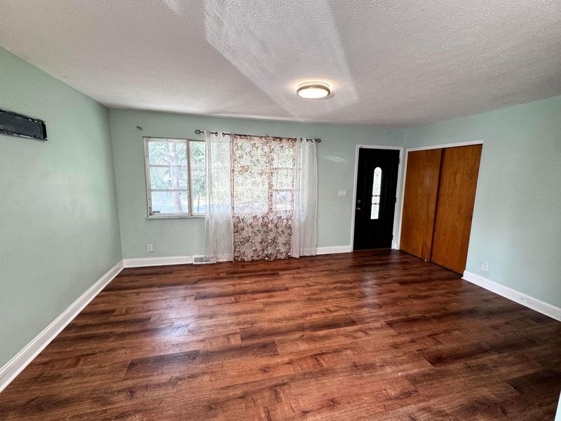 4687 Julian Drive, Columbus, OH 43227 Photo 8
