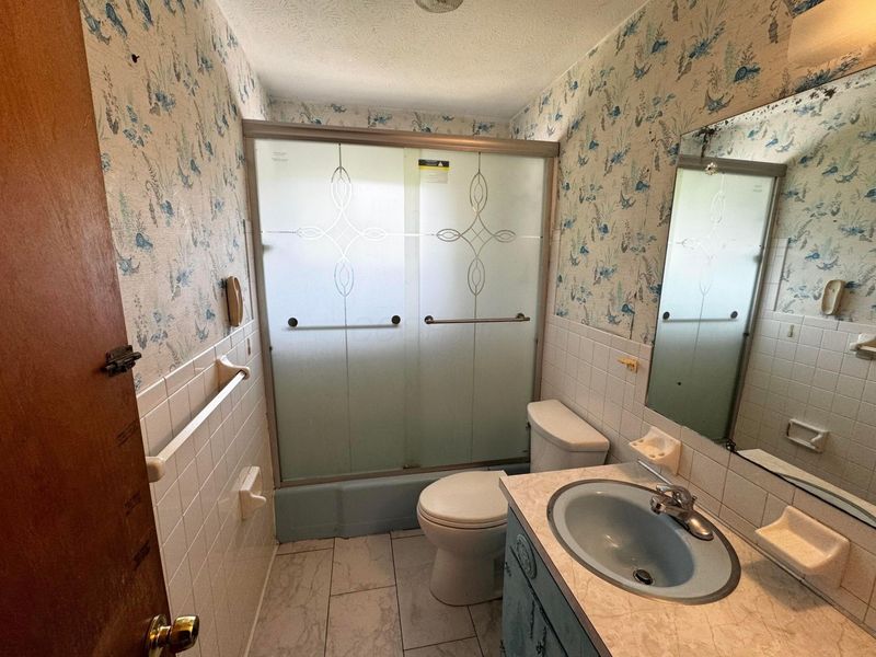 4687 Julian Drive, Columbus, OH 43227 Photo 9