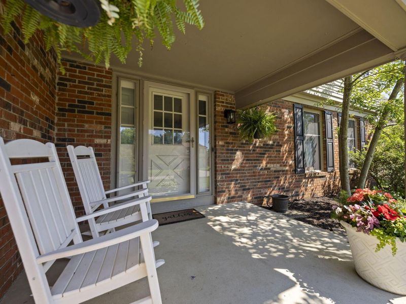 516 Stedway Court, Columbus, OH 43230 Photo 4