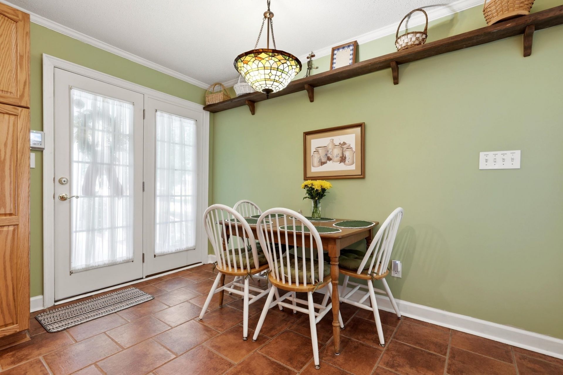 140 Windmeadows Dr. Photo 17