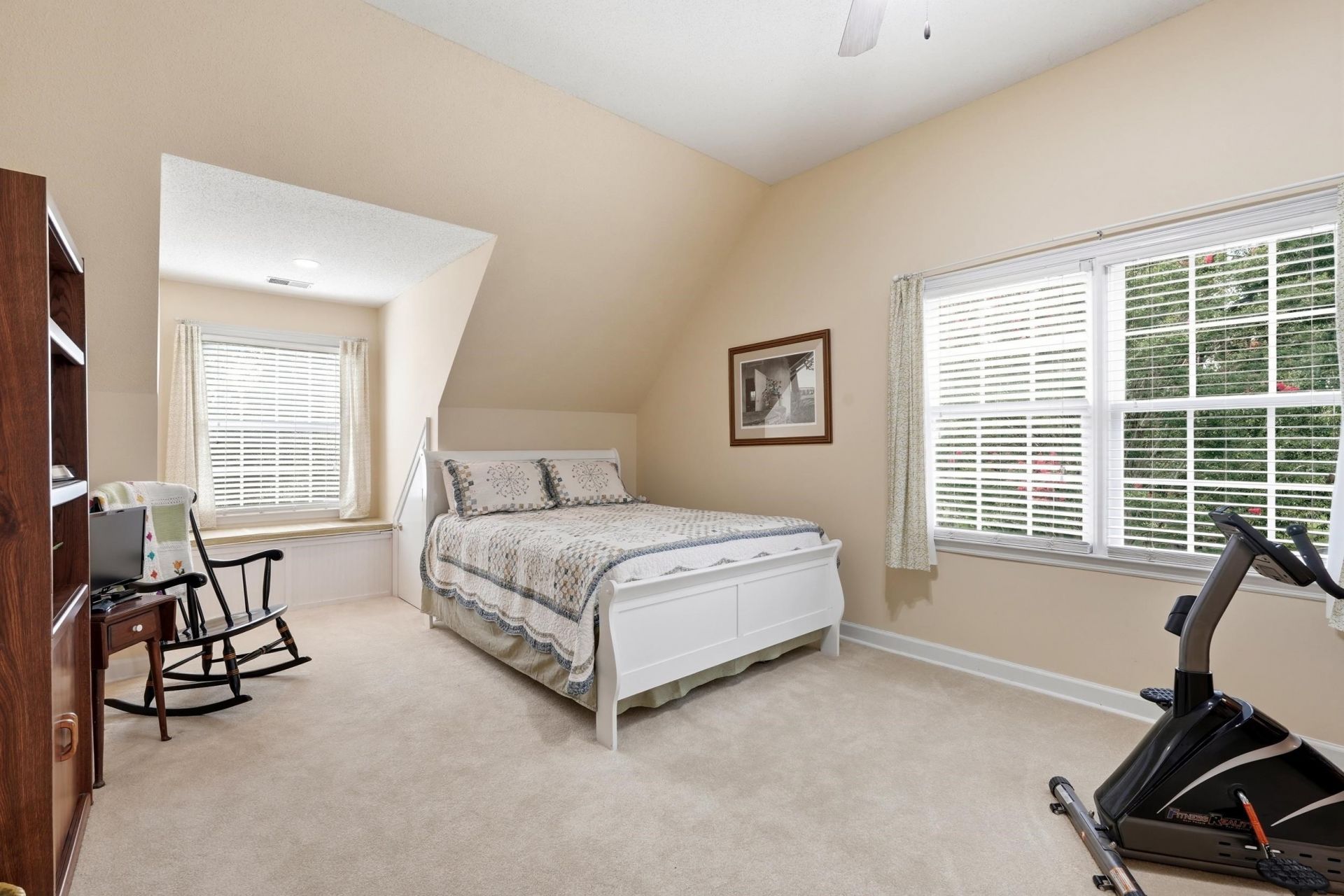140 Windmeadows Dr. Photo 30