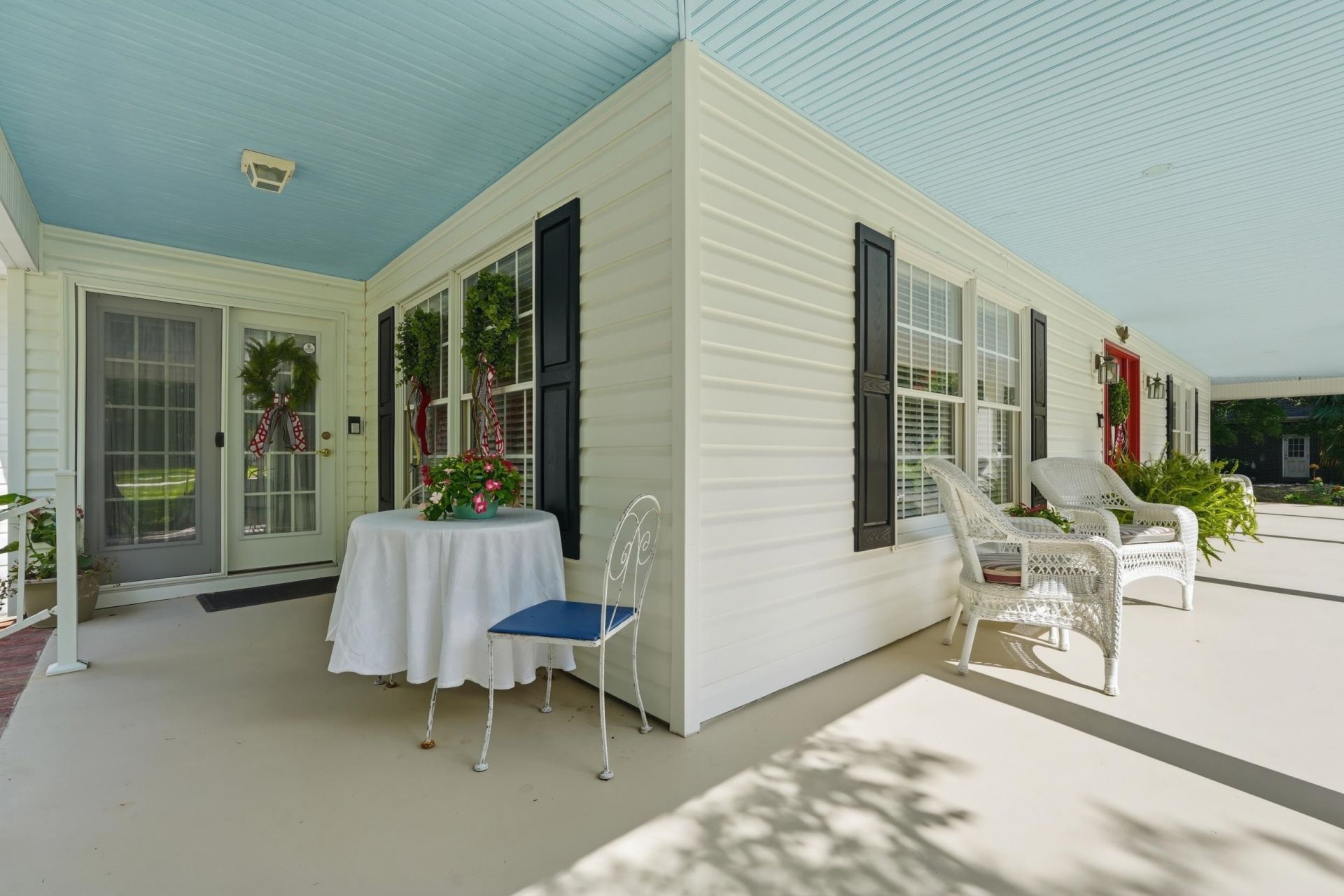 140 Windmeadows Dr. Photo 4