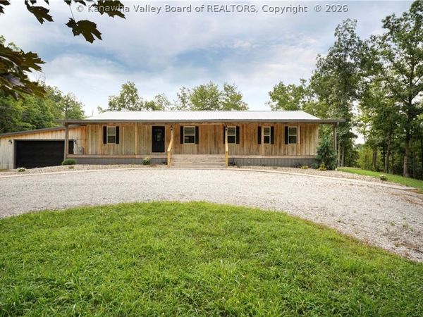 190 Long Branch Road, Kenna, WV 25248
