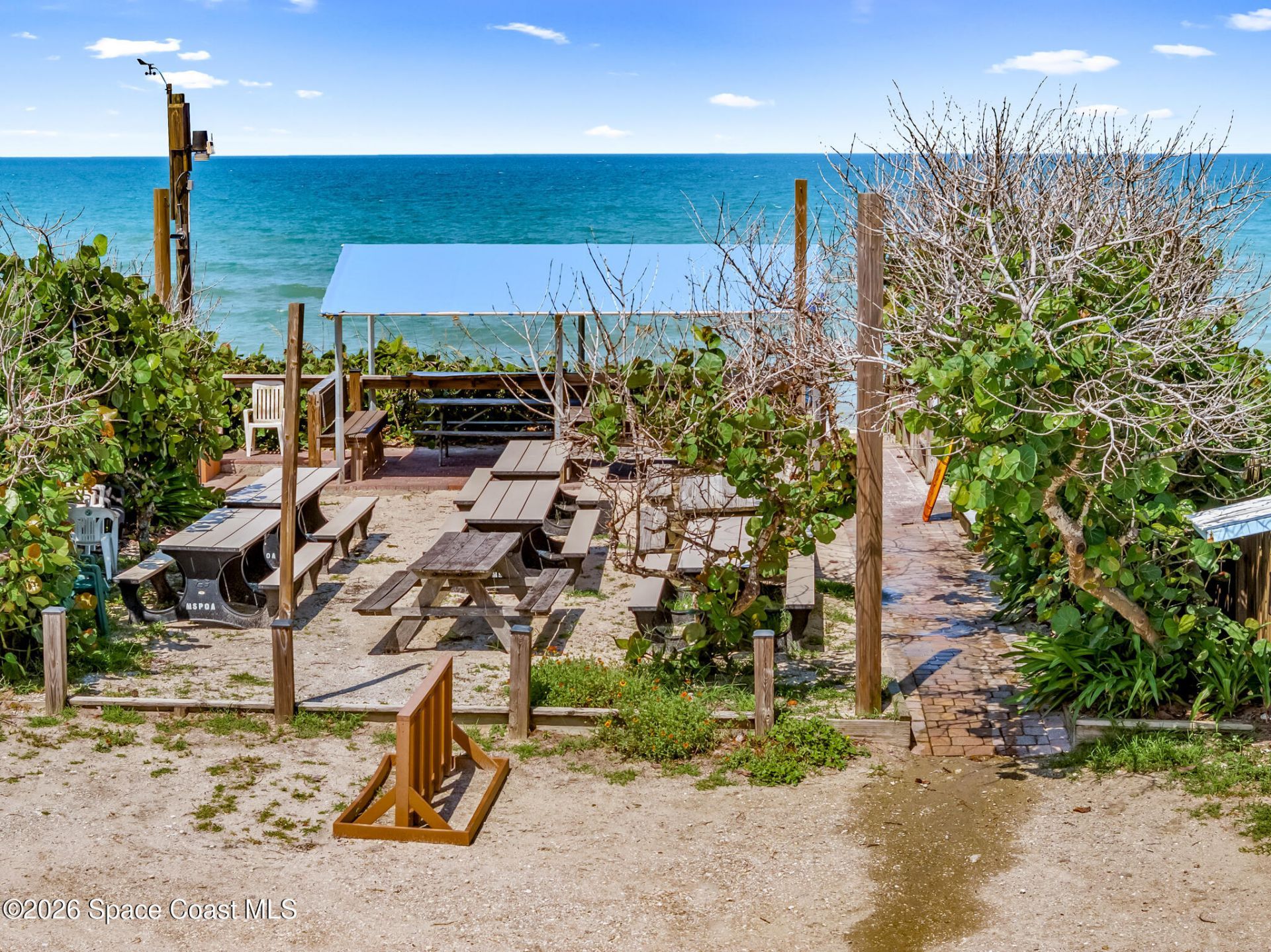 275 Cardinal Drive, Melbourne Beach, FL 32951 Photo