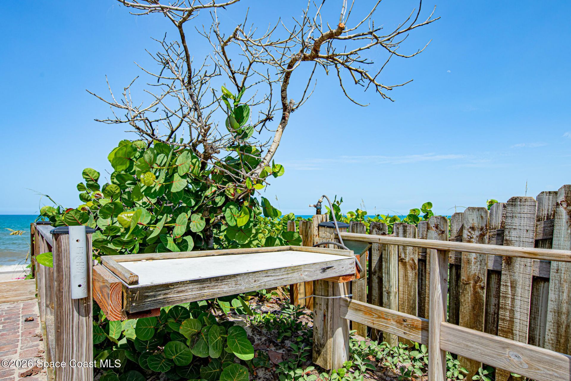 275 Cardinal Drive, Melbourne Beach, FL 32951 Photo