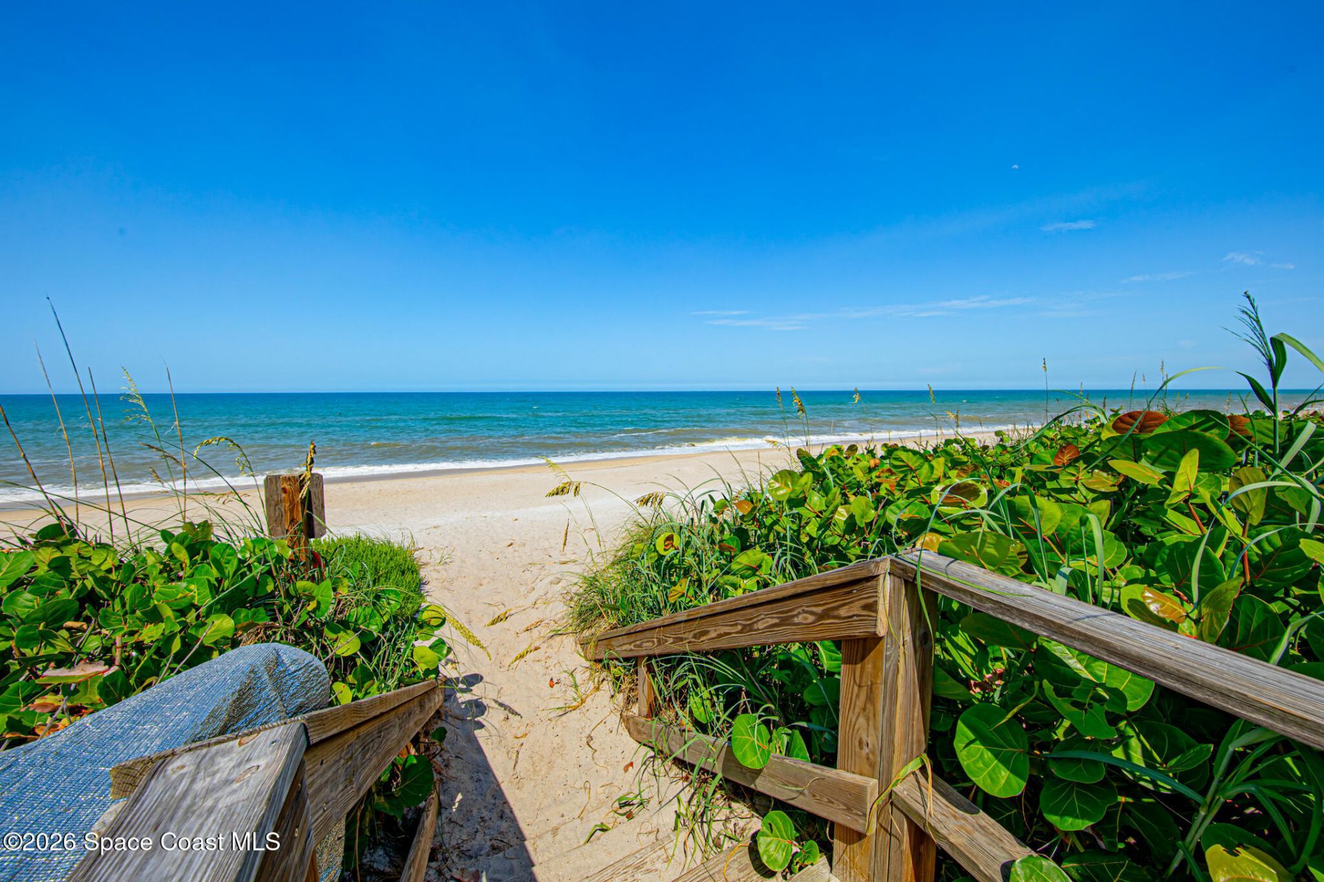 275 Cardinal Drive, Melbourne Beach, FL 32951 Photo