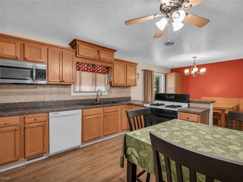 9186 Shepard Road , Macedonia, OH 44056 Photo 7