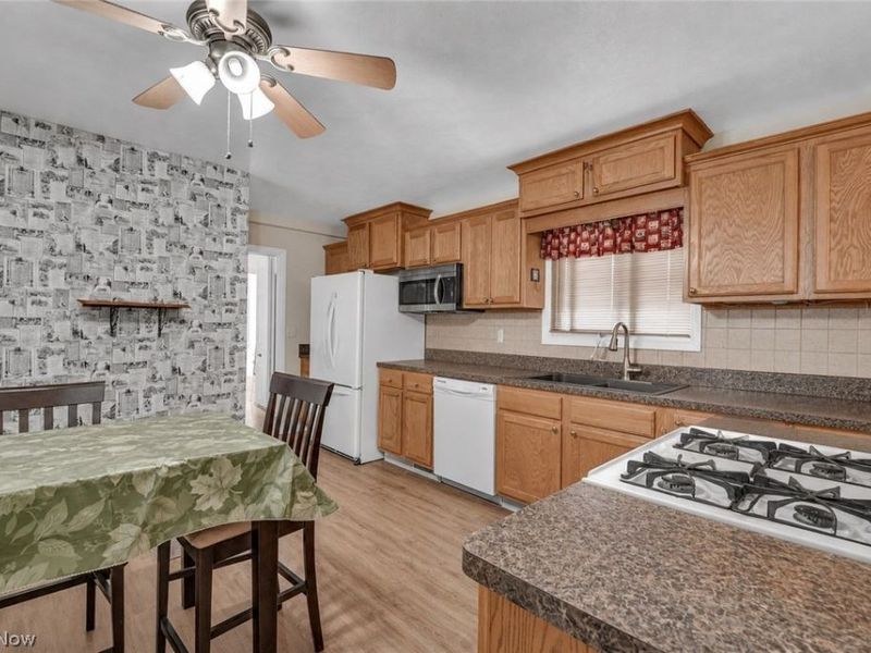 9186 Shepard Road , Macedonia, OH 44056 Photo 8
