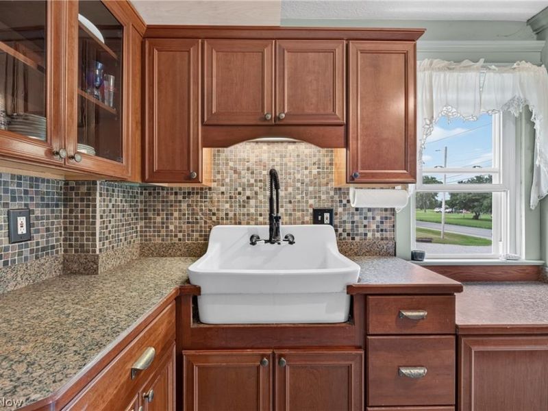 6228 Avon Lake Road, Spencer, OH 44275 Photo 3