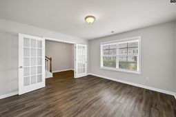 1023 Tanreall Drive  photo 4