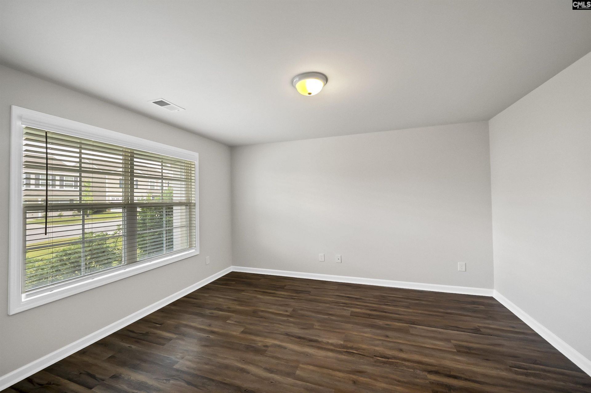 1023 Tanreall Drive  Photo 4