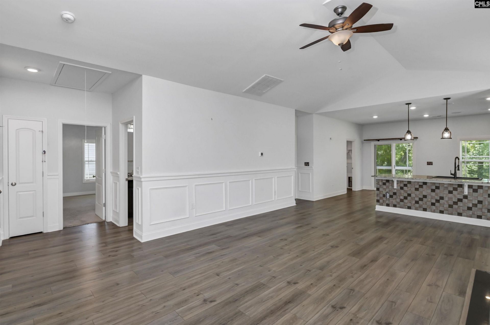 215 Shoals Landing Drive  Photo 11