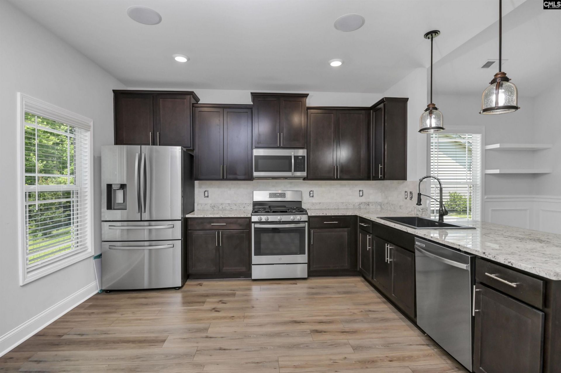 215 Shoals Landing Drive  Photo 7
