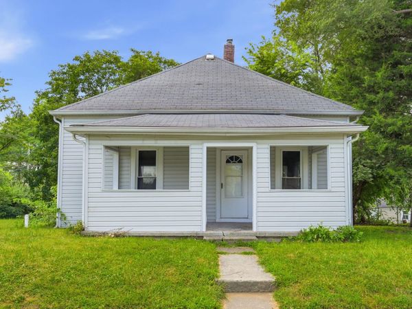 1303 S Shipley Street, Muncie, IN 47302
