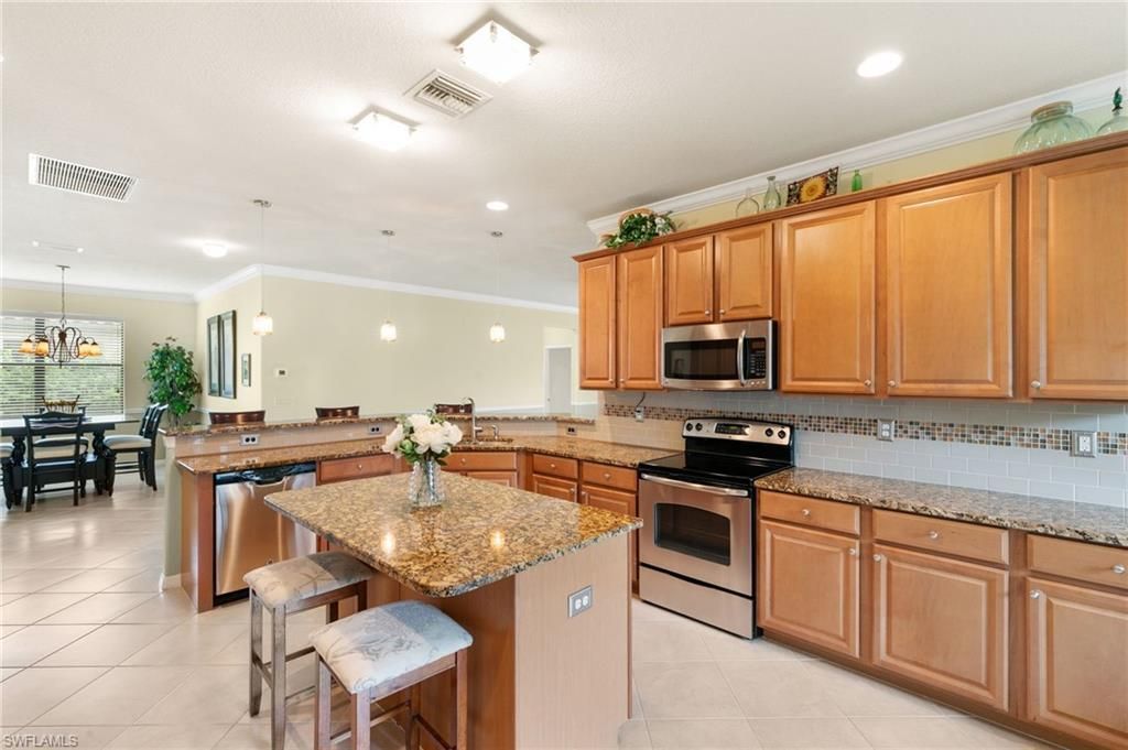 3934 Sapphire Way , Naples, FL 34114 Photo